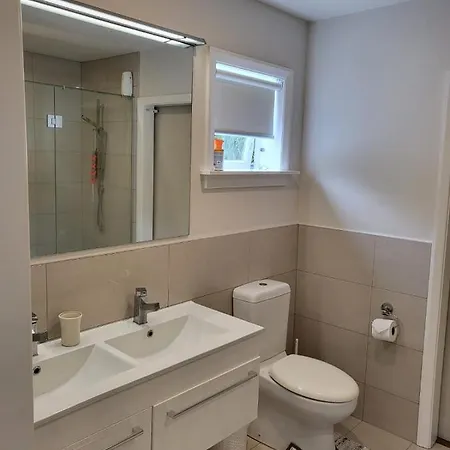 The Perfect Getaway For Two In A Large Suite Whanganui Exterior photo