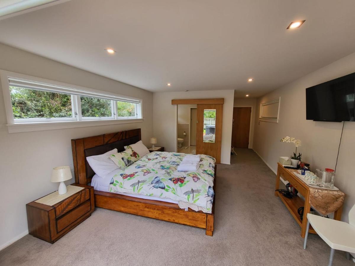 The Perfect Getaway For Two In A Large * Whanganui