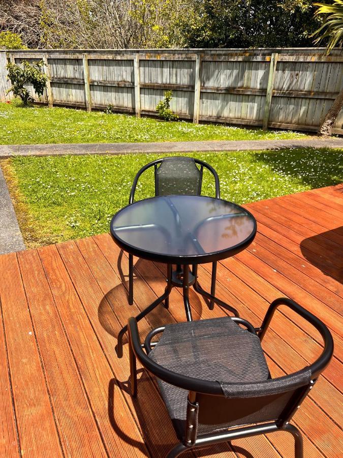 Homestay The Perfect Getaway For Two In A Large Whanganui